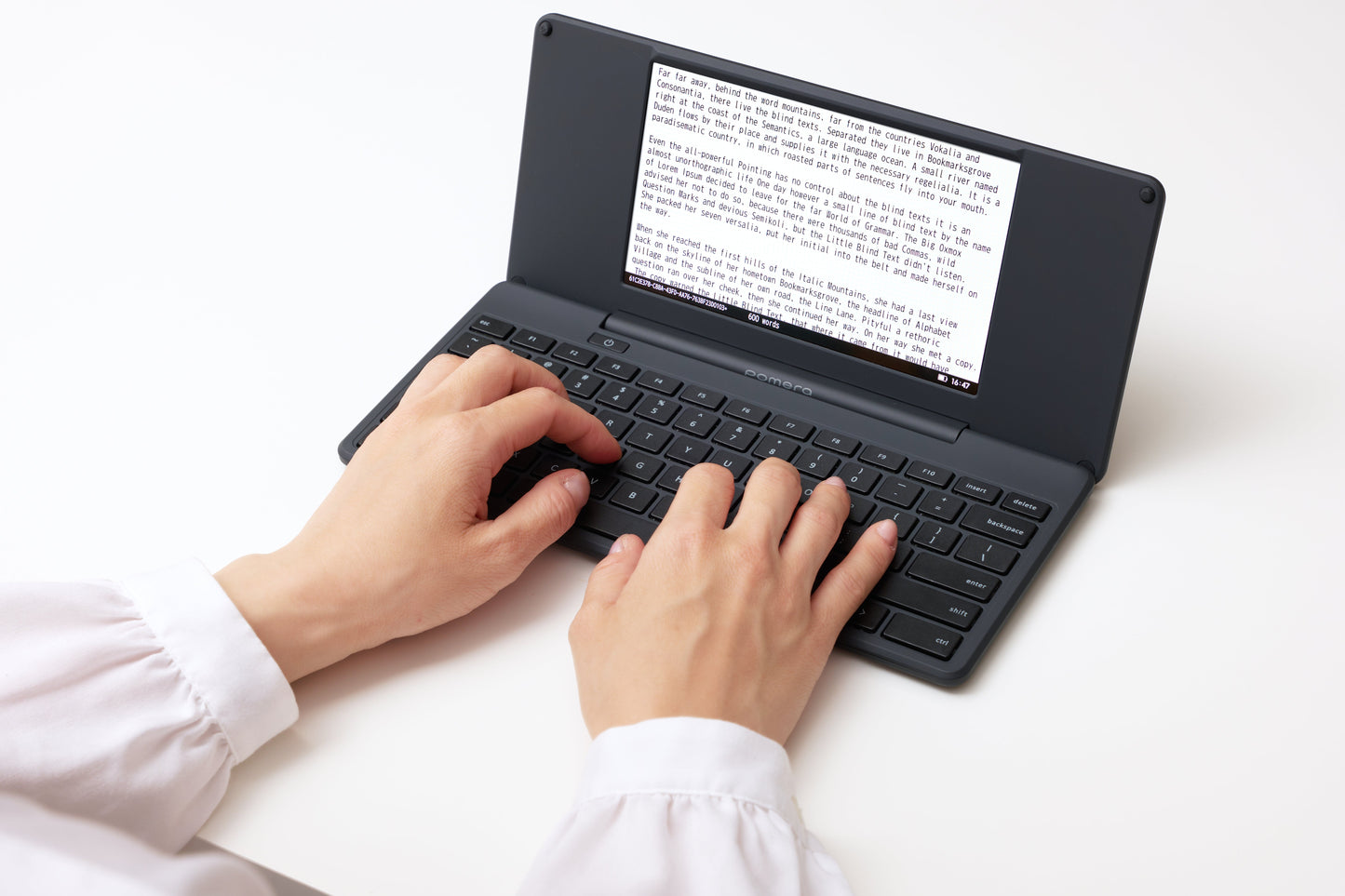 Full-Suite Typewriter For Focused Writing