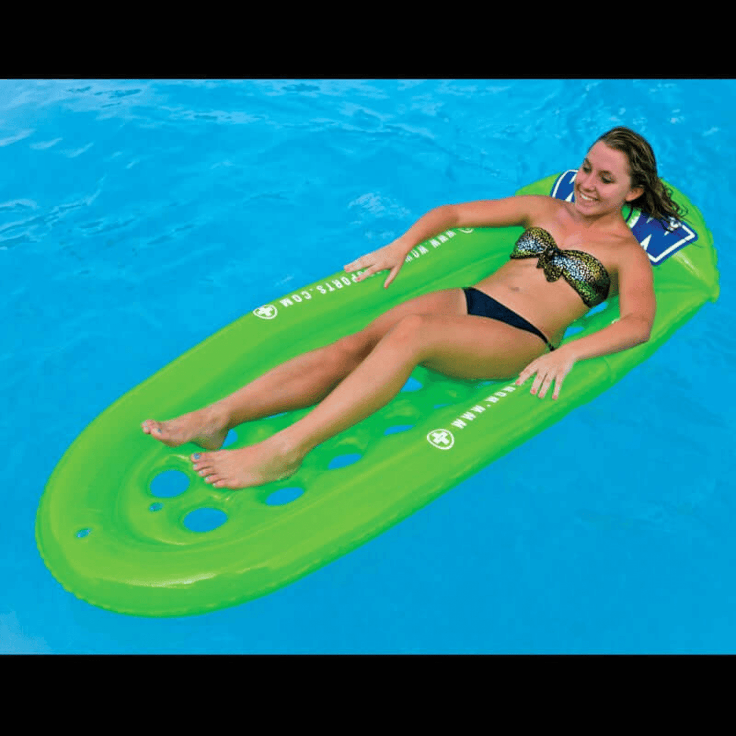 Float with Built-In Pillow and Body Hugging Side Chambers